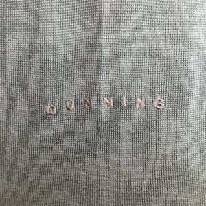 Mens Dunning Merino Wool V-Neck Navy Sweater - Medium 40-42" - Image 3