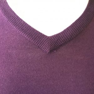 Mens Dunning Merino Wool V-Neck Plum Golf Sweater - Small 40-42" - Image 3