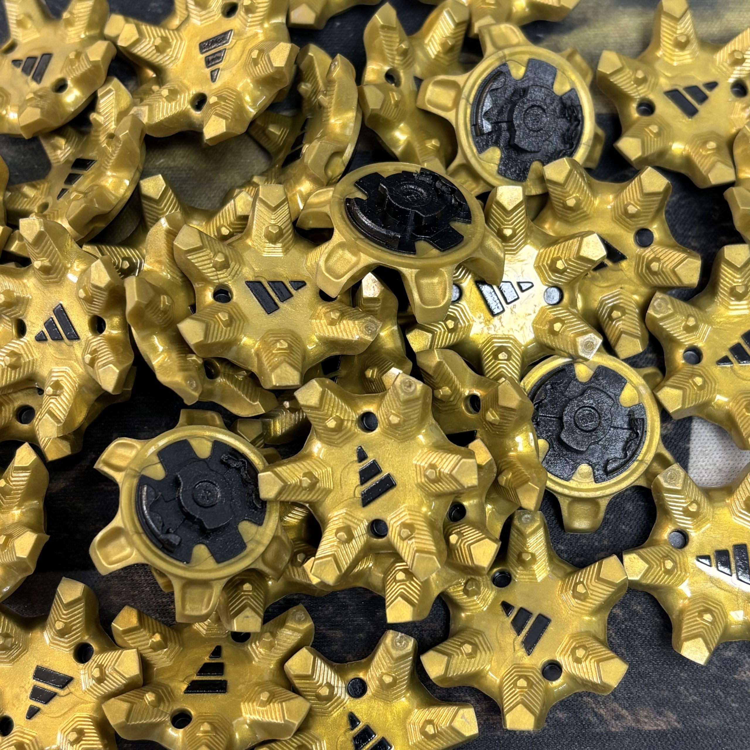 16 x Gold Adidas Golf Soft Spikes Golf Shoes - Fast Twist